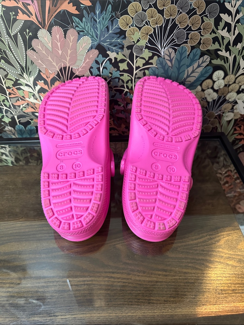 Pink Crocs - Picture 5 of 5